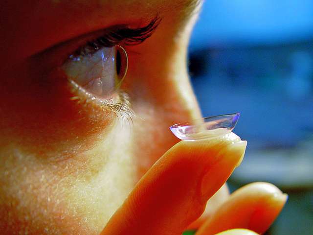 colored-contact-lenses-3.jpg