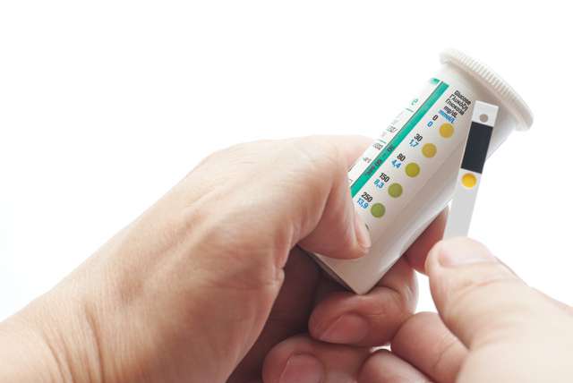 medical-test-strips-spectrophotometer-2.jpg