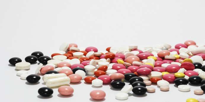 medications-cure-tablets-pharmacy-56612-large.jpeg