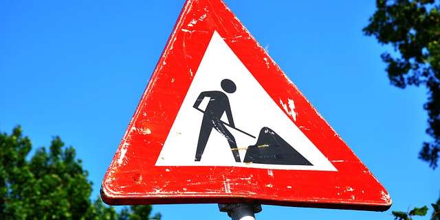 traffic-sign-color.jpg